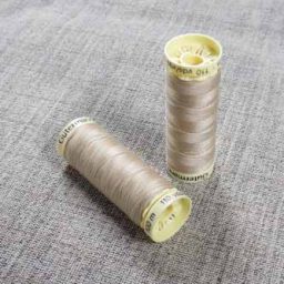 Gutermann Sew All Thread Col. 186 (Beige)