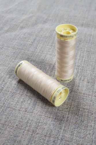 Gutermann Sew All Thread Col. 5 (Flesh)