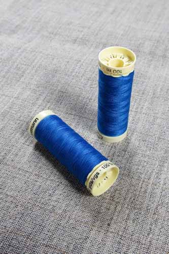 Gutermann Sew All Thread Col. 322 (Royal Blue)