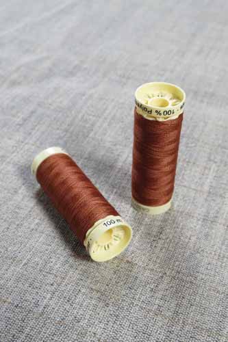 Gutermann Sew All Thread Col. 649 (Bronze)