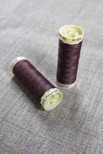 Gutermann Sew All Thread Col. 883 (Mahogany)