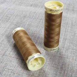 Gutermann Sew All Thread Col. 887 (Light Brown)