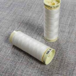 Gutermann Sew All Thread Col. 169 (Cream)