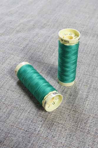 Gutermann Sew All Thread Col. 239 (Green)