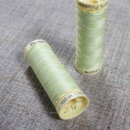 Gutermann Sew All Thread Col. 292 (Light Green)