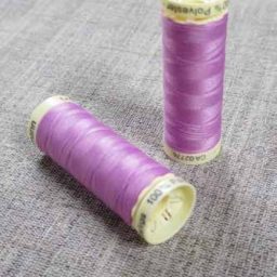 Gutermann Sew All Thread Col. 211 (Pink)