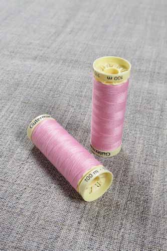 Gutermann Sew All Thread Co. 660 (Pink)