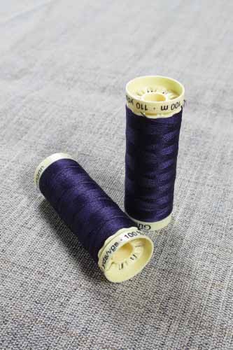 Gutermann Sew All Thread Col. 324 (Purple)
