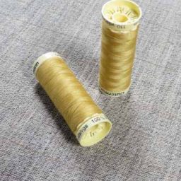 Gutermann Sew All Thread Col. 488 (Gold)