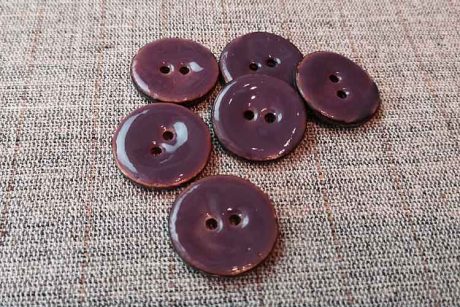 2-hole coconut shell lacquered buttons (23mm)