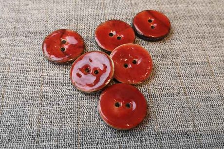 2-hole coconut shell lacquered buttons (23mm)