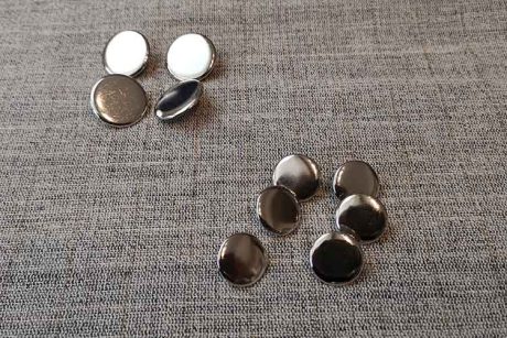 Plain metal blazer buttons