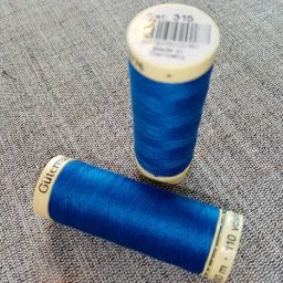Gutermann Sew All Thread Col. 315 (blue)
