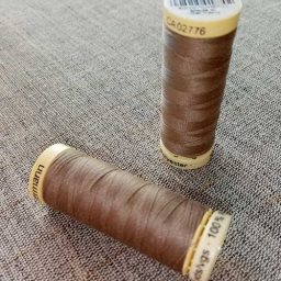 Gutermann Sew All Thread Col. 199 (brown)