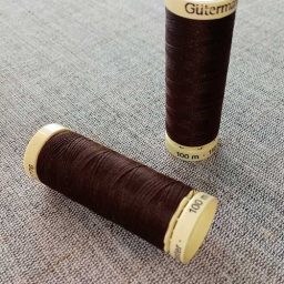 Gutermann Sew All Thread Col. 23 (brown)