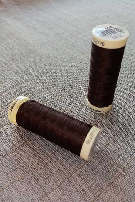 Gutermann Sew All Thread Col. 696 (brown)