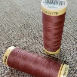 Gutermann Sew All Thread Col. 52 (dark dusky pink)