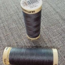 Gutermann Sew All Thread Col. 496 (dark grey)