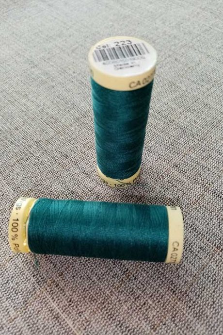 Gutermann Sew All Thread Col. 223 (deep sea green)
