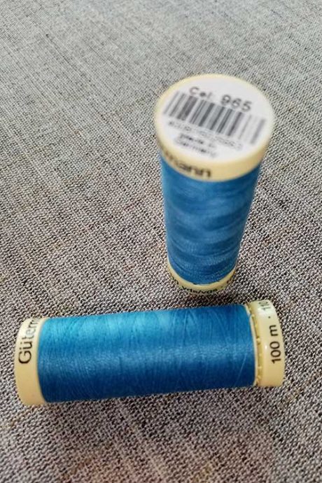 Gutermann Sew All Thread Col. 965 (dusky blue)