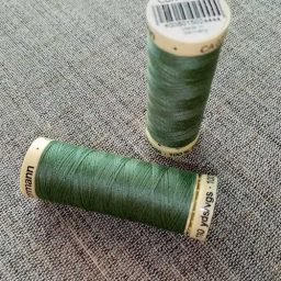 Gutermann Sew All Thread Col. 821 (fern green)