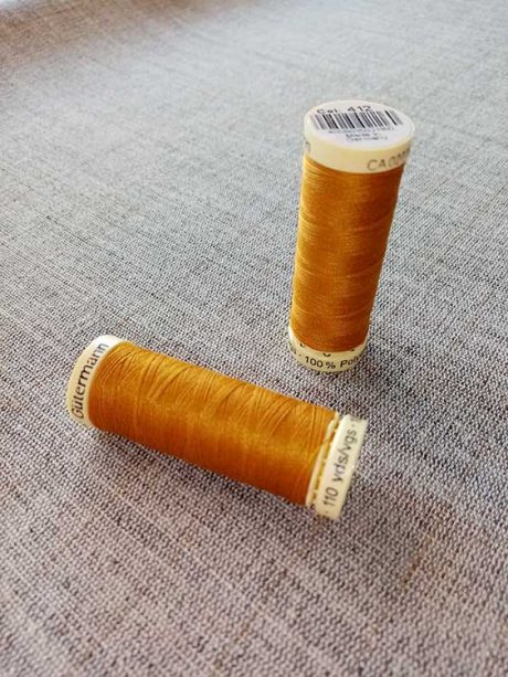 Gutermann Sew All Thread Col. 412 (gold)
