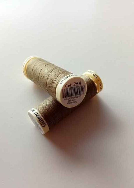 Gutermann Sew All Thread Col. 258 (gold)