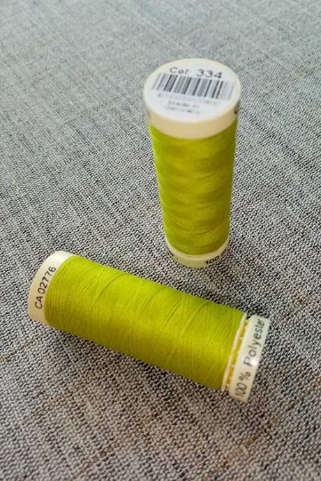 Gutermann Sew All Thread Col. 334 (lime green)