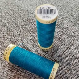 Gutermann Sew All Thread Col. 761 (Malibu blue)