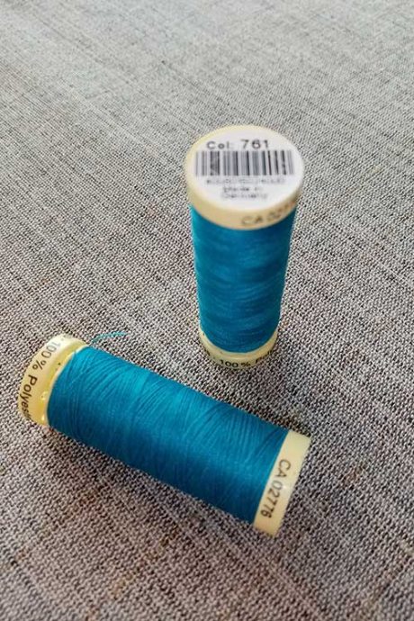 Gutermann Sew All Thread Col. 761 (Malibu blue)