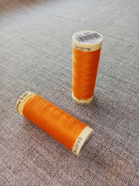 Gutermann Sew All Thread Col. 350 (orange)