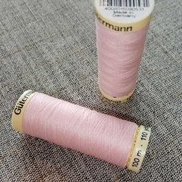 Gutermann Sew All Thread Col. 372 (pink)