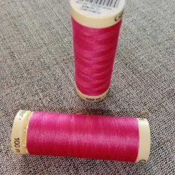 Gutermann Sew All Thread Col. 733 (rose pink)