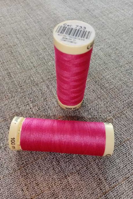 Gutermann Sew All Thread Col. 733 (rose pink)