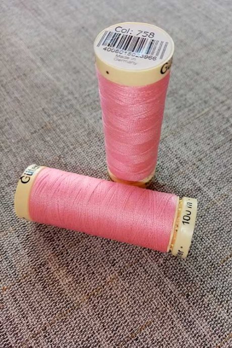 Gutermann Sew All Thread Col. 758 (pink)