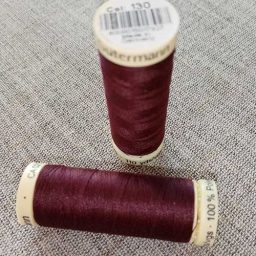 Gutermann Sew All Thread Col. 130 (red)