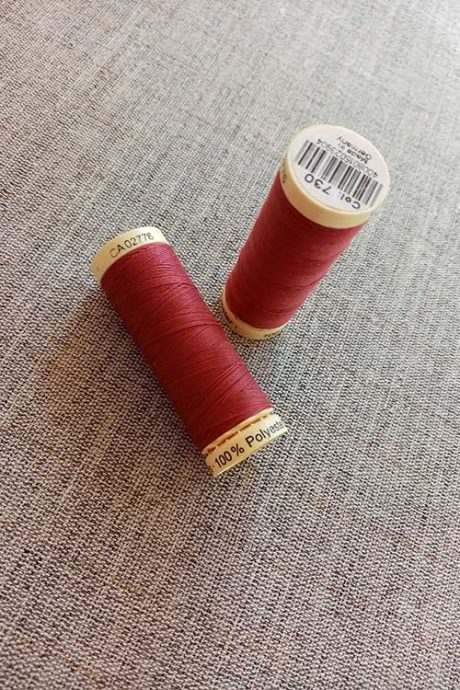 Gutermann Sew All Thread Col. 364 (red)