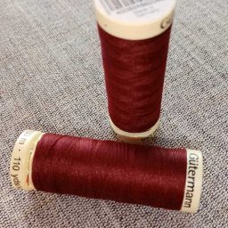 Gutermann Sew All Thread Col. 369 (wine)