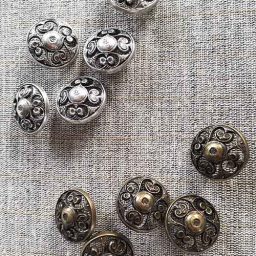 Metal filigree buttons (23mm)