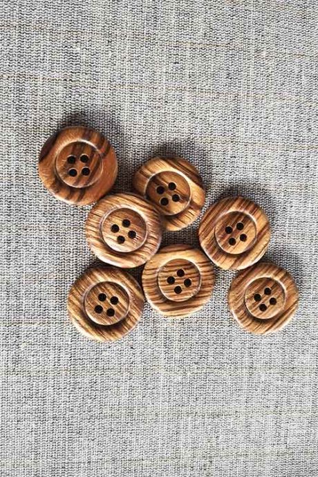 Olive wood 4-hole buttons (2 sizes)