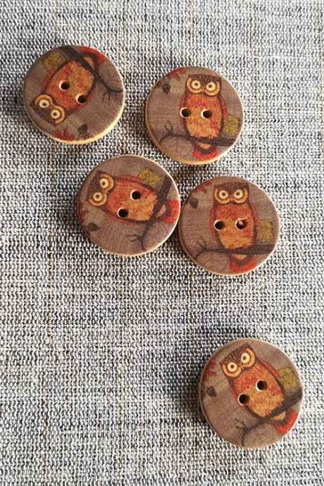 Wooden Owl buttons (25mm)