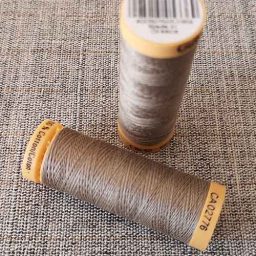 Gutermann Cotton Thread #1015 (fawn)