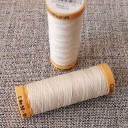 Gutermann Cotton Thread #519 (ivory)