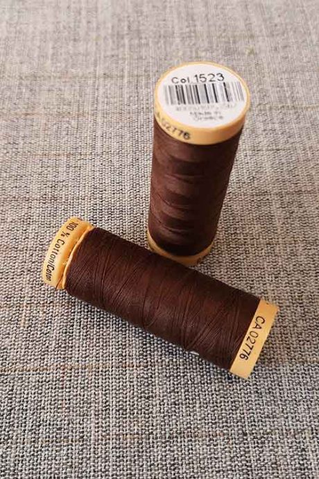 Gutermann Cotton Thread #1523 (mahogany)