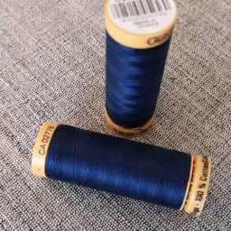 Gutermann Cotton Thread #5123 (navy)