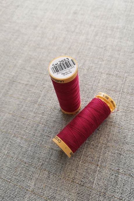 Gutermann Cotton Thread #2653 (red)