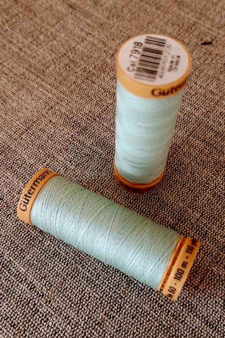 Gutermann Cotton Thread #7918 (pale sage)