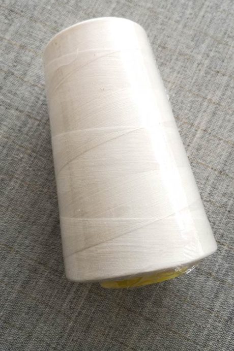 Overlocker/serger thread, 100% polyester, 5000 yds (cream)