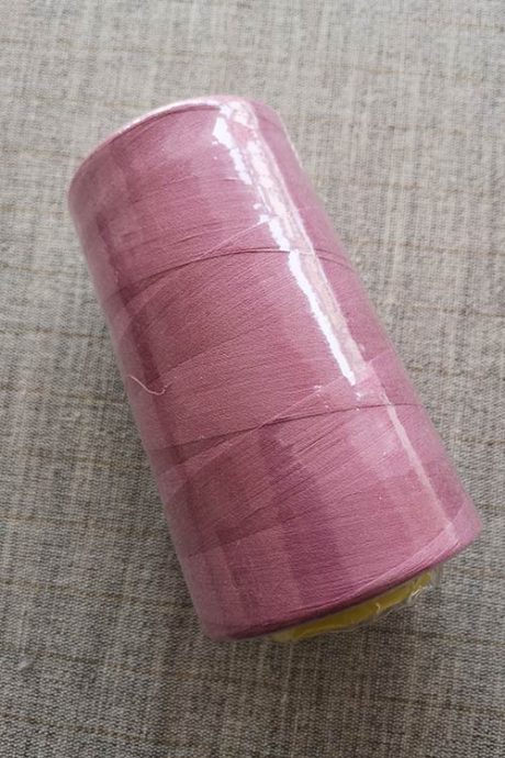 Overlocker/serger thread, 100% polyester, 5000 yds (dusky pink)