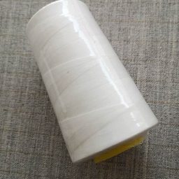 Overlocker/serger thread, 100% polyester, 5000 yds (off-white)